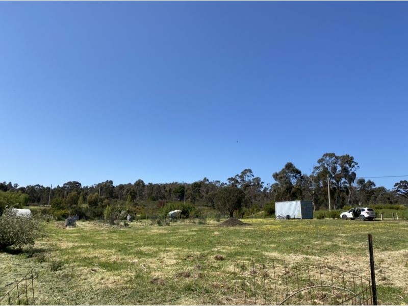 5 Pottery Road, Campbells Creek VIC 3451