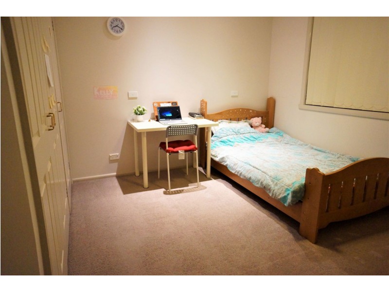 20 Dalley St, Parkes NSW 2870