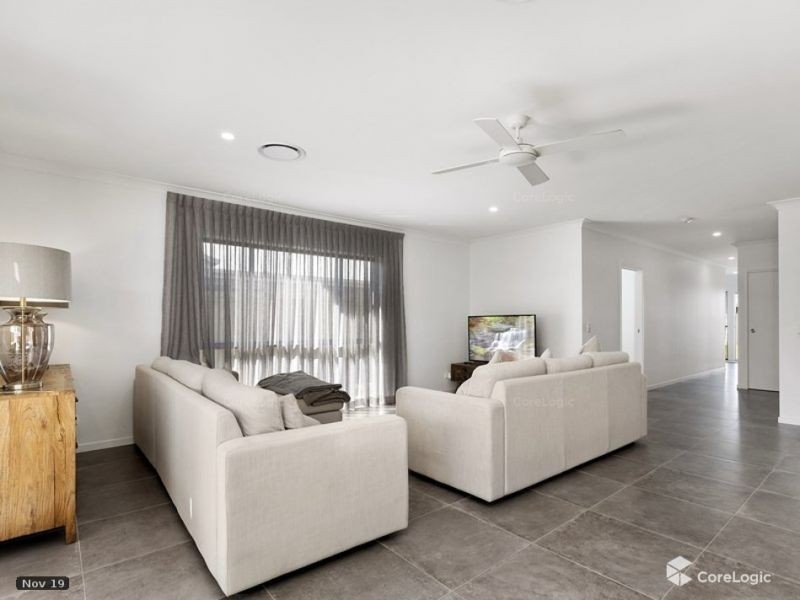 17 Zephyr Street, Palmview QLD 4553