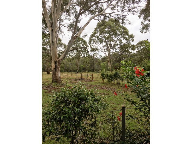 45 Costello Rd, Cabarlah QLD 4352