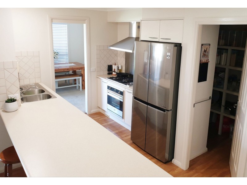 40 Carlyle Avenue, Llanarth NSW 2795