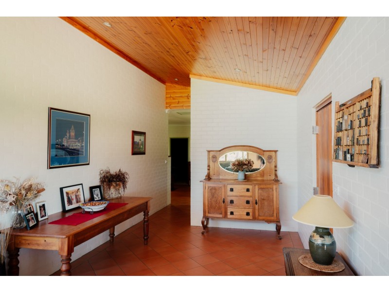 2 Phascogale Cres, Barrington NSW 2422