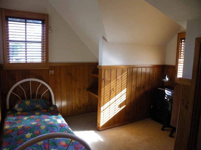 17 North Mountain Rd, Heathcote Junction VIC 3758