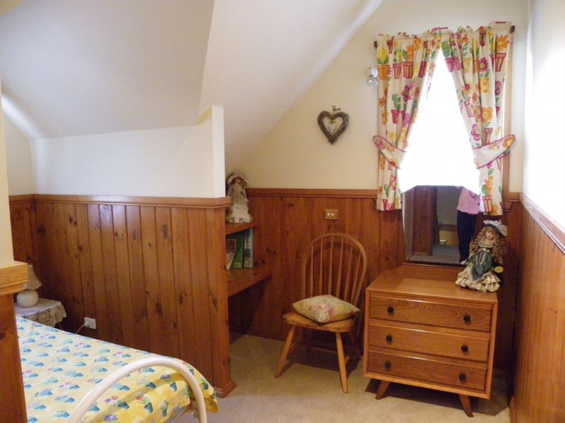 17 North Mountain Rd, Heathcote Junction VIC 3758