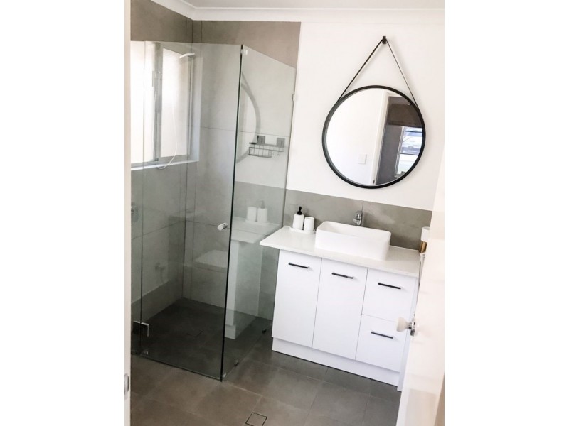 4 Sorrento Turn, Secret Harbour WA 6173