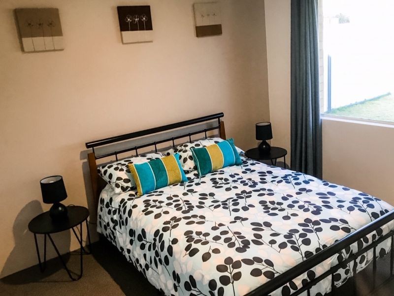 4 Sorrento Turn, Secret Harbour WA 6173