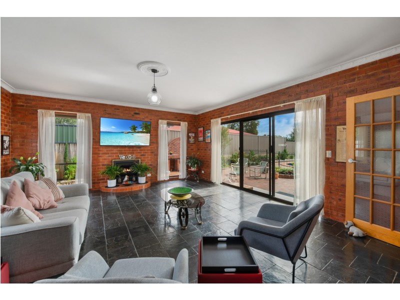 5 Athol White Court, Tocumwal NSW 2714