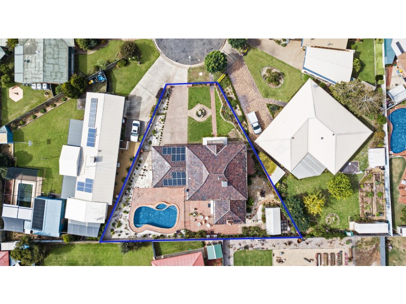 5 Athol White Court, Tocumwal NSW 2714