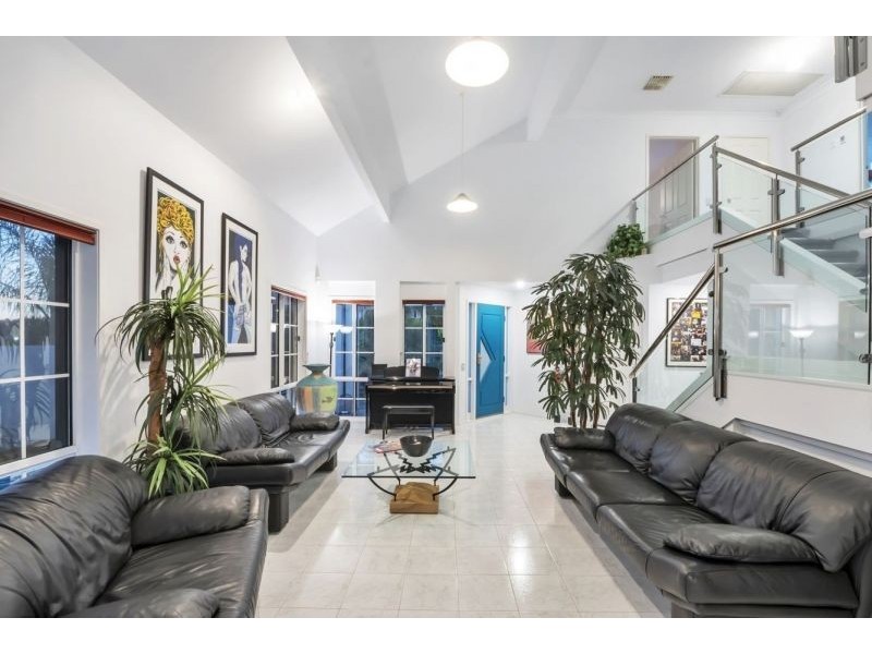 26 Rochester Crescent, Golden Grove SA 5125