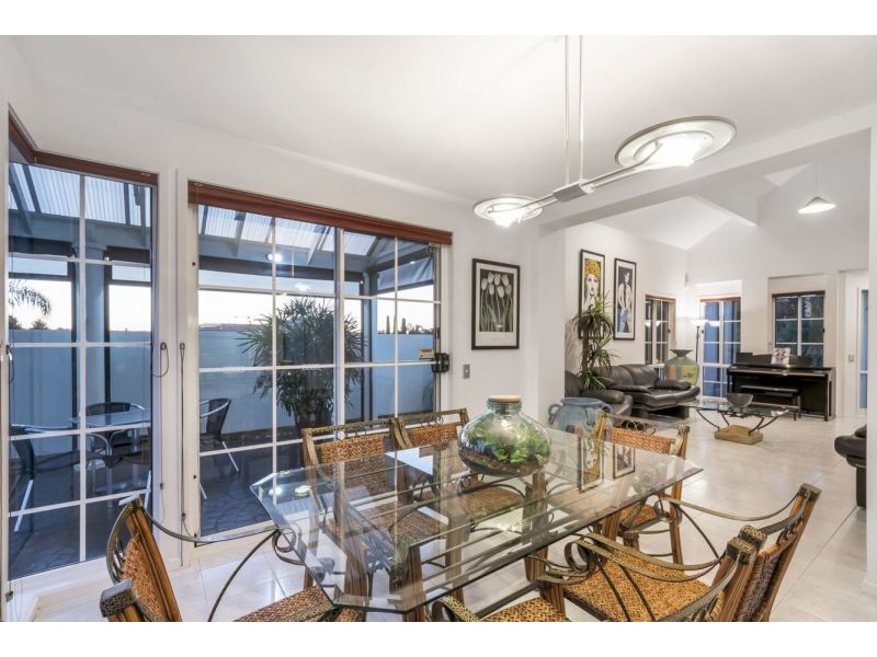 26 Rochester Crescent, Golden Grove SA 5125