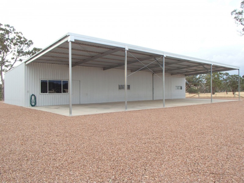 275 Midland Deviation, Cosgrove South VIC 3631