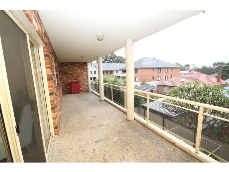 11/11 Webb st, Riverwood NSW 2210