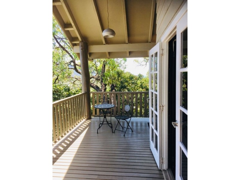 2 Tari Place, Trinity Beach QLD 4879