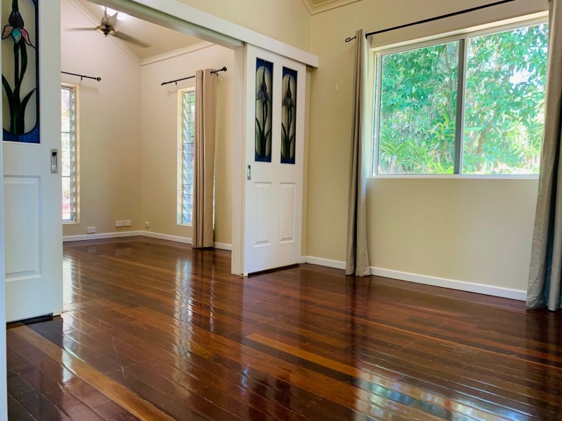 2 Tari Place, Trinity Beach QLD 4879