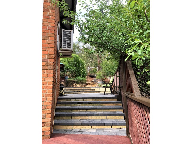 4 Easton Court, Boya WA 6056