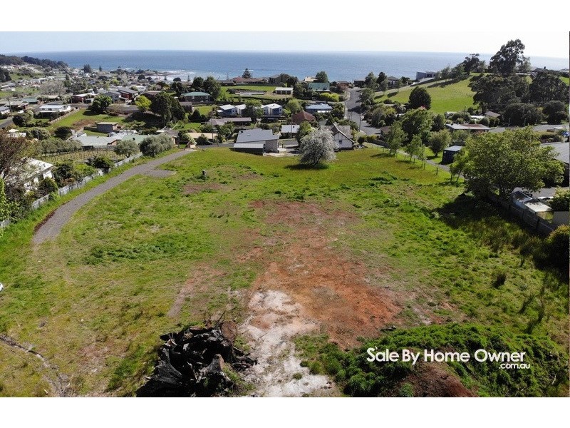 26-28 South road, Penguin TAS 7316