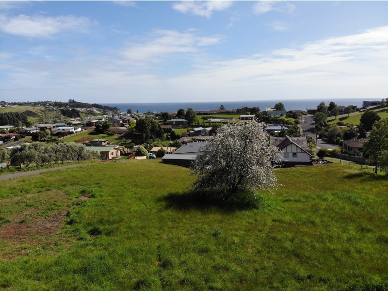 26-28 South road, Penguin TAS 7316