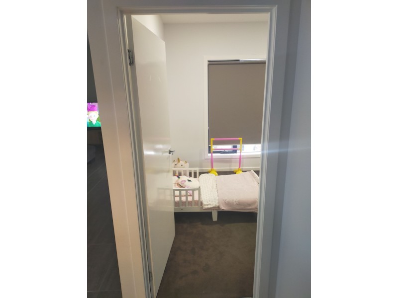 2/18 gardiner ave, Dandenong North VIC 3175