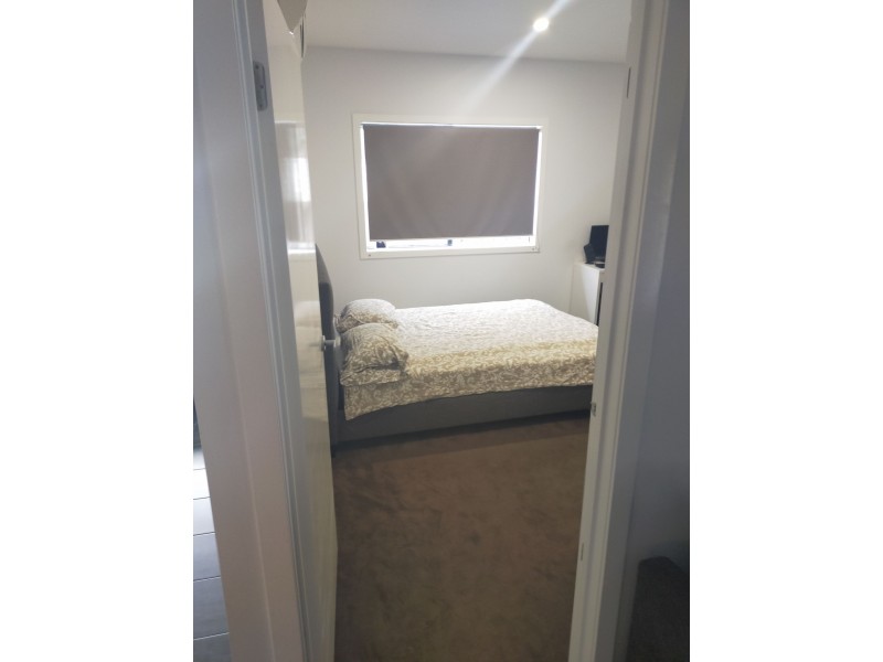 2/18 gardiner ave, Dandenong North VIC 3175