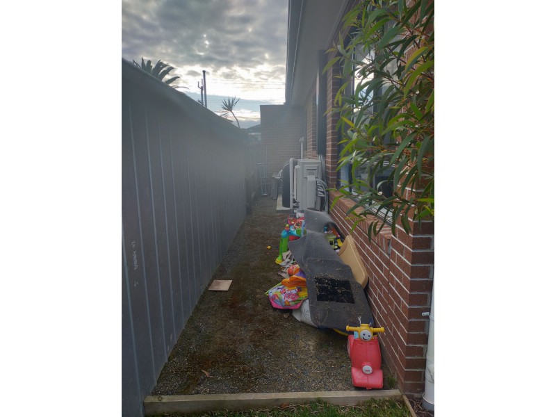 2/18 gardiner ave, Dandenong North VIC 3175