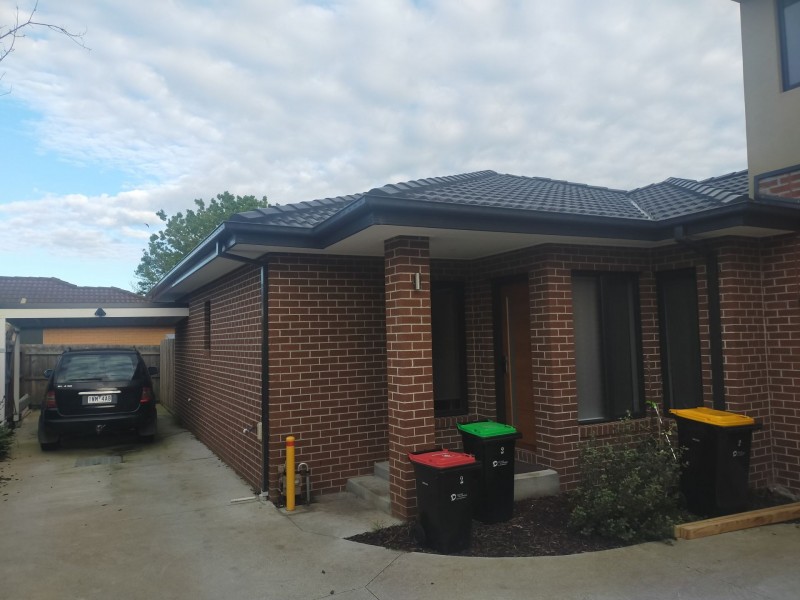 2/18 gardiner ave, Dandenong North VIC 3175