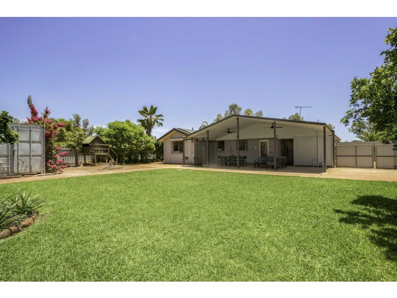 14 Berkeley Crescent, Dampier WA 6713