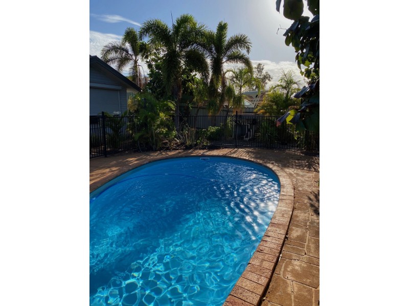 14 Berkeley Crescent, Dampier WA 6713