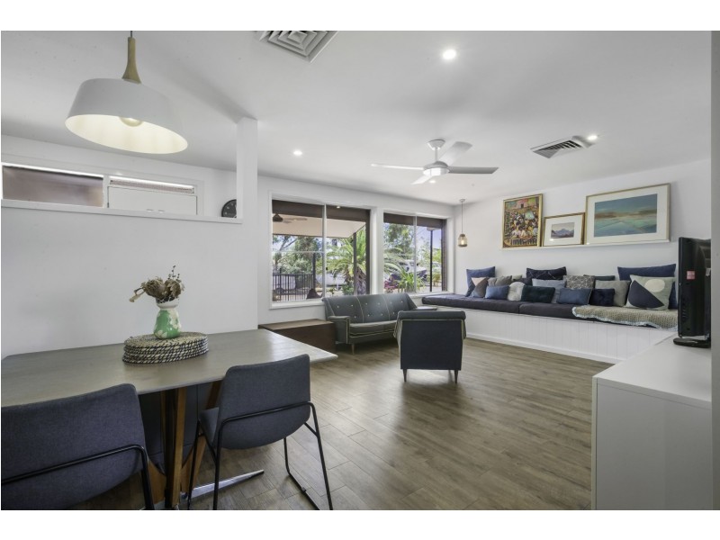 14 Berkeley Crescent, Dampier WA 6713