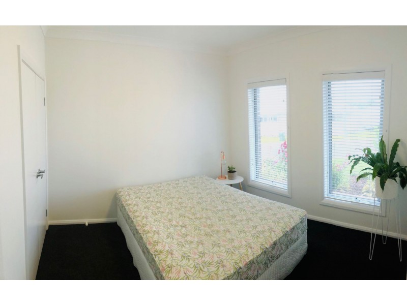2/2 Mugga Street, Gobbagombalin NSW 2650