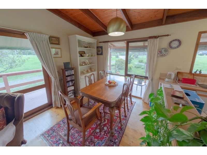74 Yarragee Road, Moruya NSW 2537