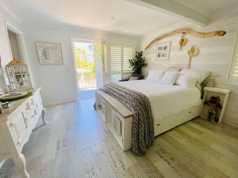 Villa 1/7A Government Road, Labrador QLD 4215