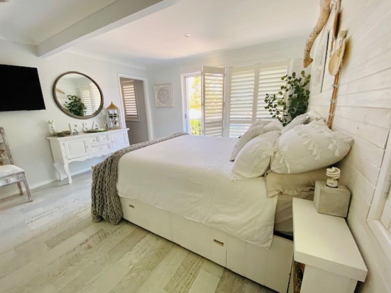 Villa 1/7A Government Road, Labrador QLD 4215