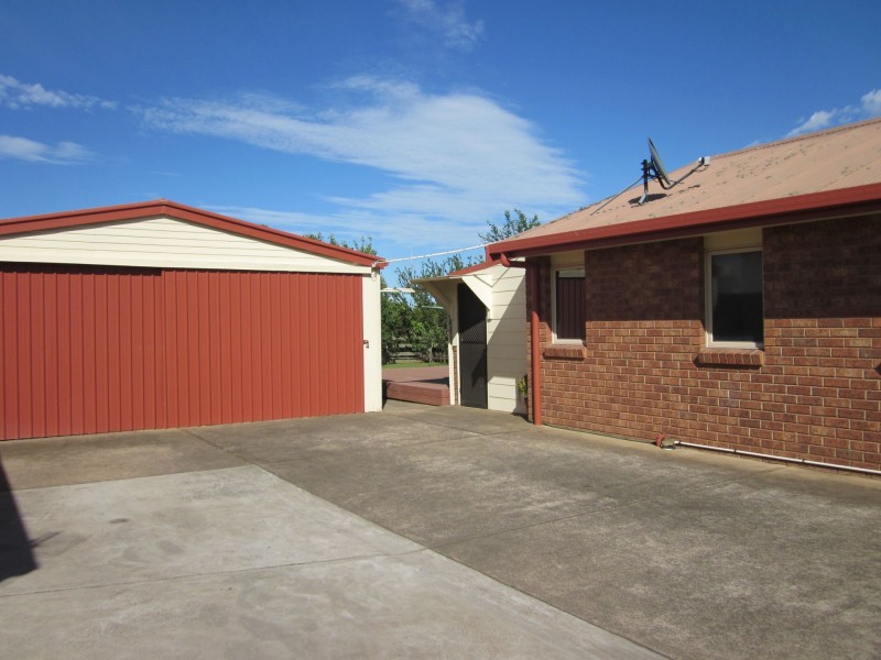 32 Obriens Lane, Koroit VIC 3282