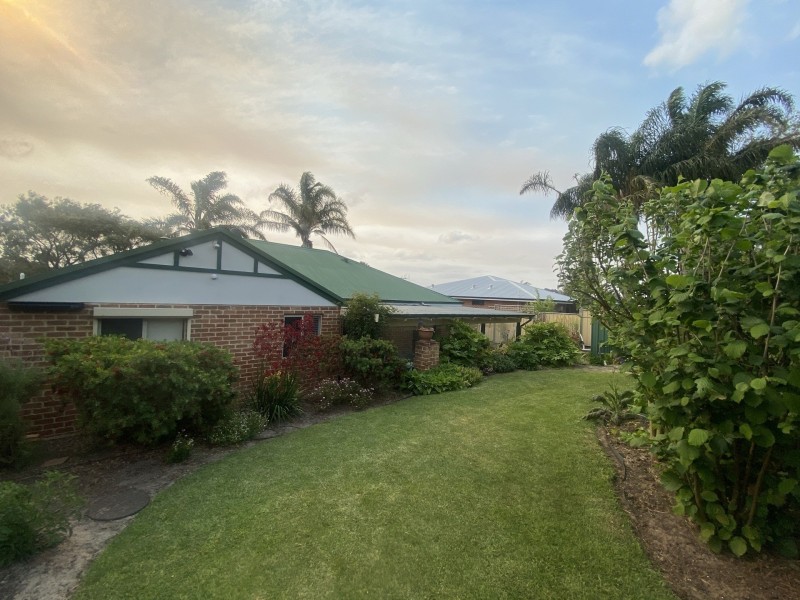 16 Boronia Avenue, Collingwood Heights WA 6330