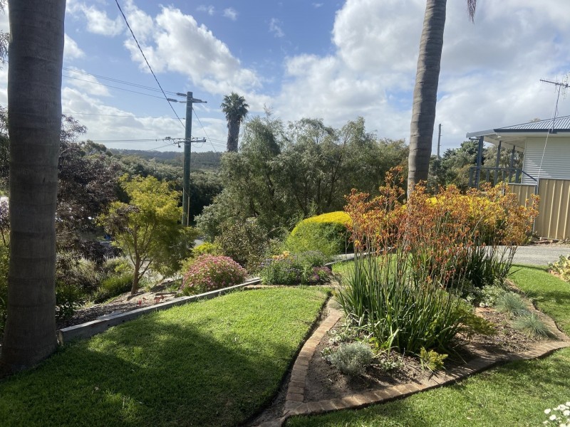 16 Boronia Avenue, Collingwood Heights WA 6330