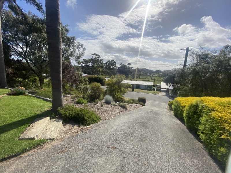 16 Boronia Avenue, Collingwood Heights WA 6330