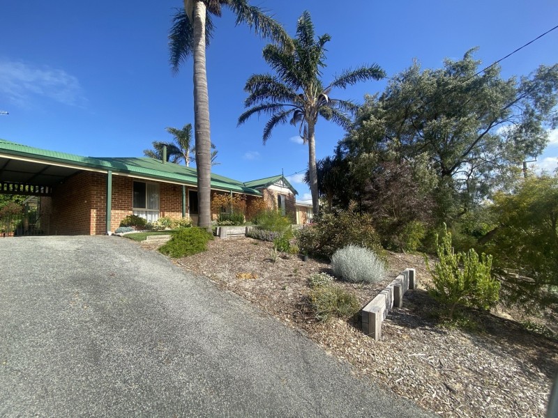 16 Boronia Avenue, Collingwood Heights WA 6330