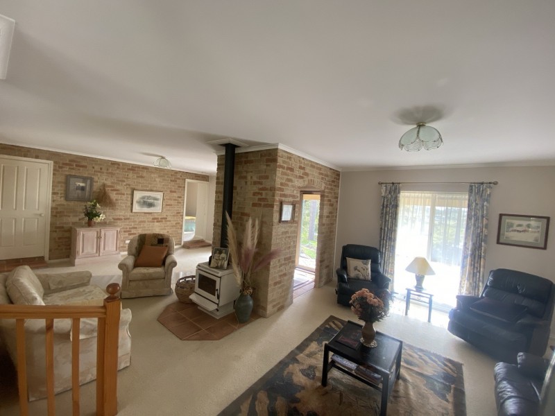 16 Boronia Avenue, Collingwood Heights WA 6330