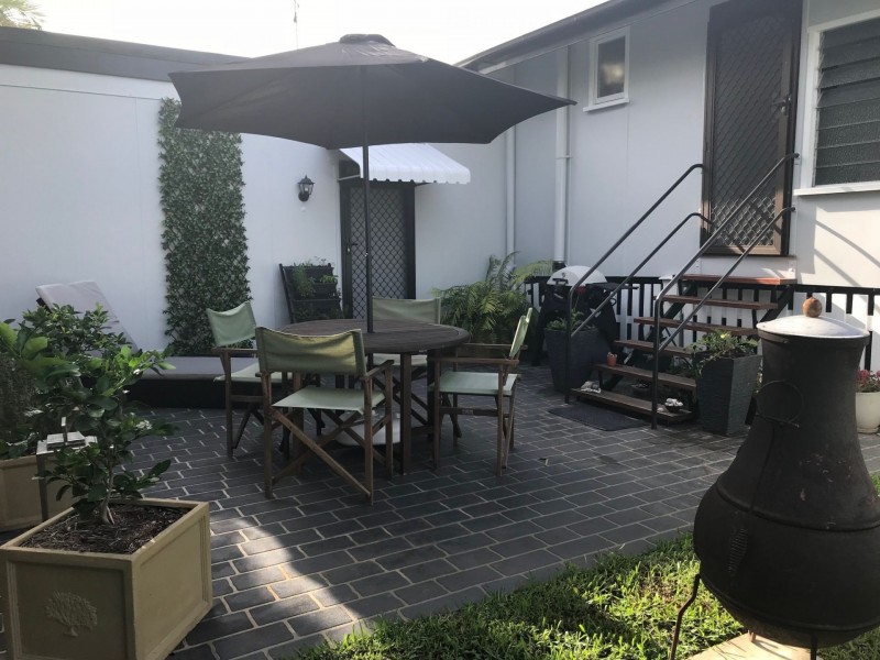 42 Tenth Avenue, Railway Estate QLD 4810