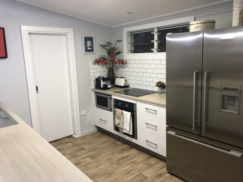 42 Tenth Avenue, Railway Estate QLD 4810