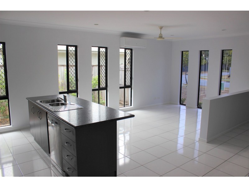 13 Seaways Street, Trinity Beach QLD 4879