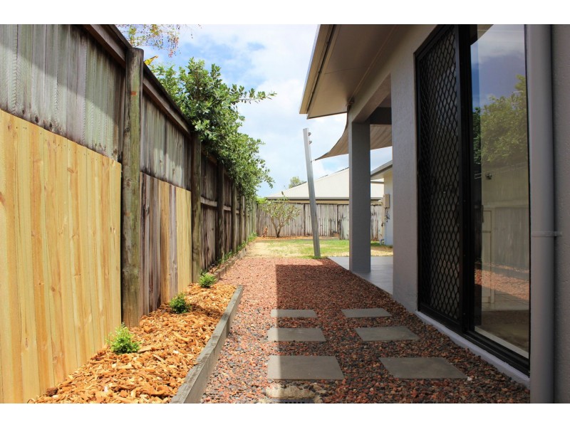 13 Seaways Street, Trinity Beach QLD 4879