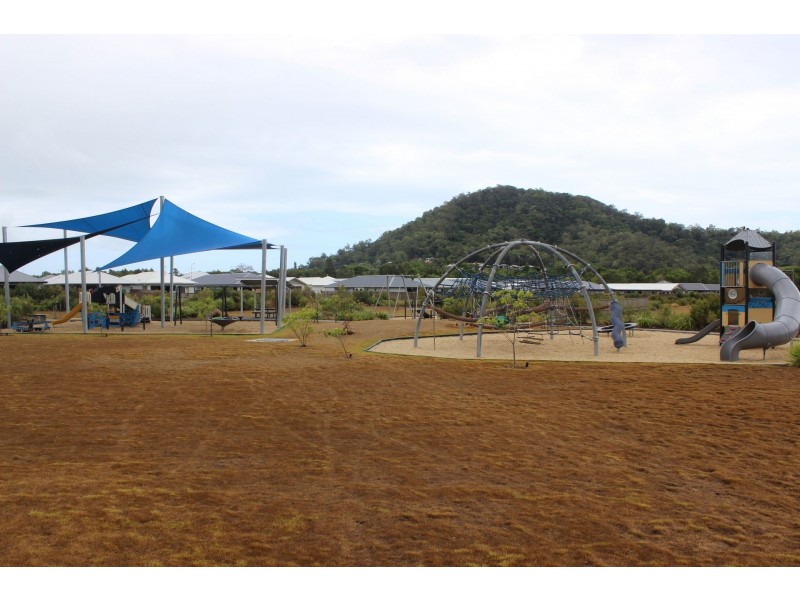 13 Seaways Street, Trinity Beach QLD 4879