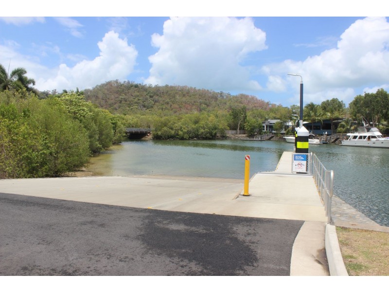 13 Seaways Street, Trinity Beach QLD 4879