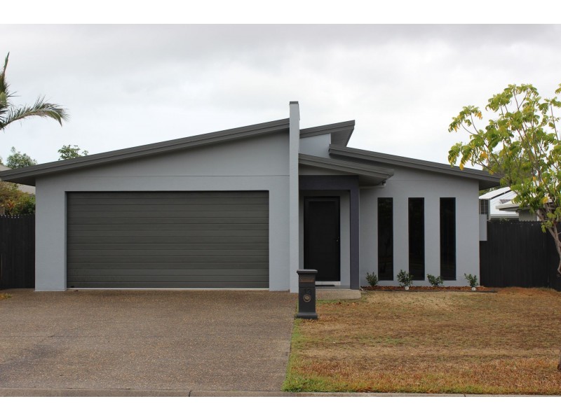 13 Seaways Street, Trinity Beach QLD 4879