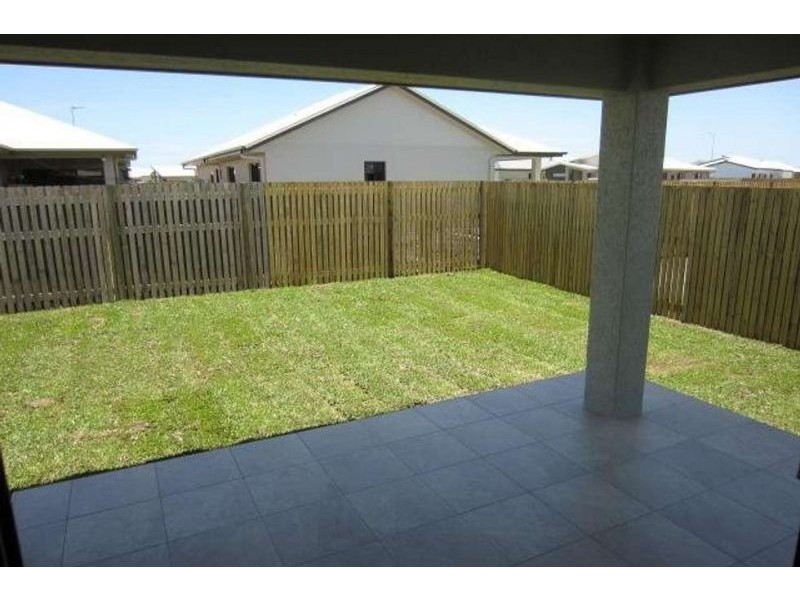 20 Sunhaven Boulevard, Burdell QLD 4818