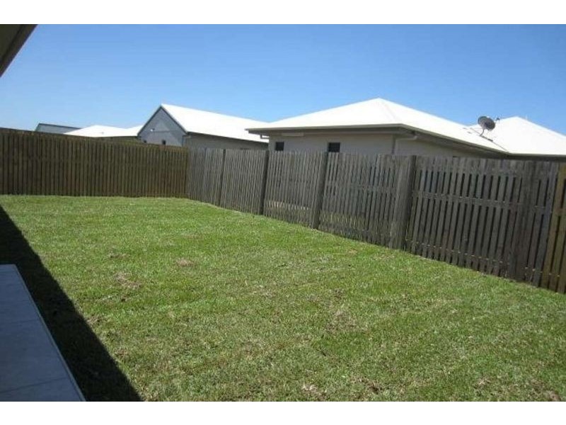 20 Sunhaven Boulevard, Burdell QLD 4818