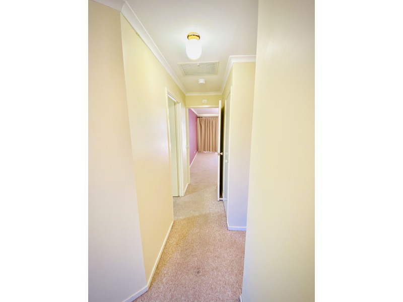 19 Kilburn Close, Dunlop ACT 2615