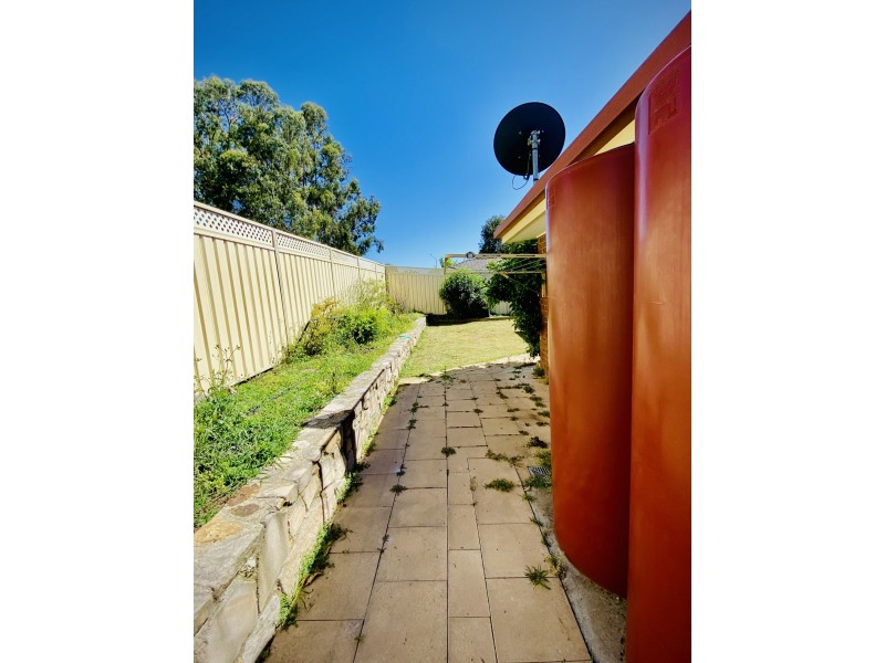 19 Kilburn Close, Dunlop ACT 2615