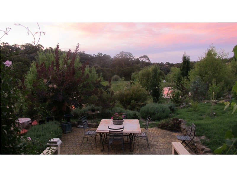 239 Hepburn Newstead Road, Elevated Plains VIC 3461